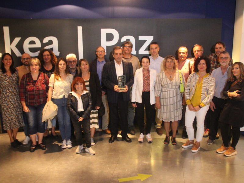 Premio Construcción de Paz 2022 depositado en el Museo de la Paz de Gernika